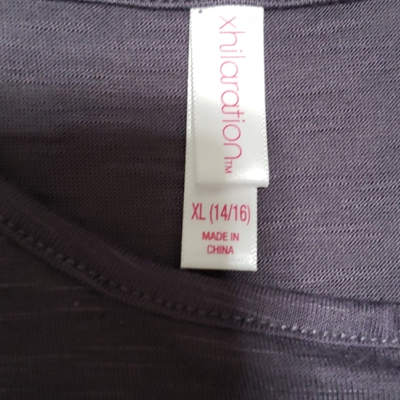 Top - Picture 2 of 3